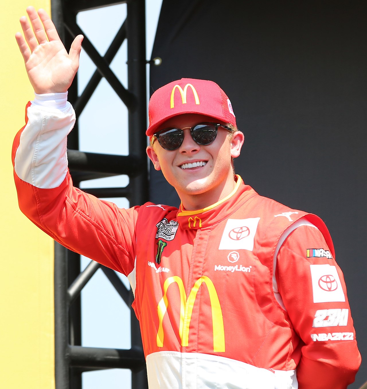 Exploring NASCAR Reddit: New Subs and Main Community Hubs